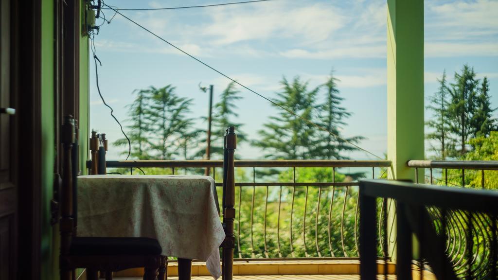 Nargiz'S Guest House Батуми Экстерьер фото
